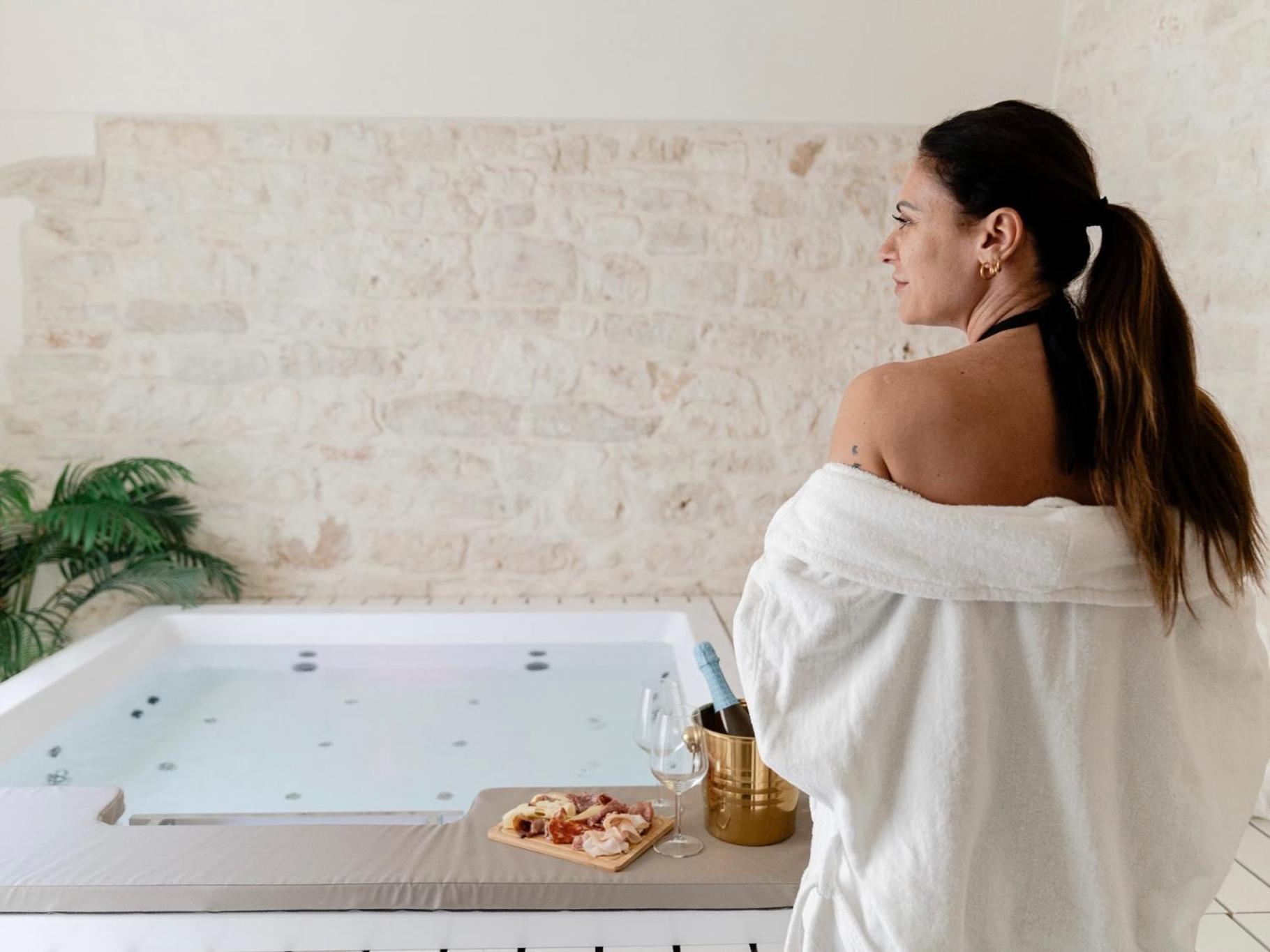 Aurluna Luxury Suites Bari Eksteriør billede