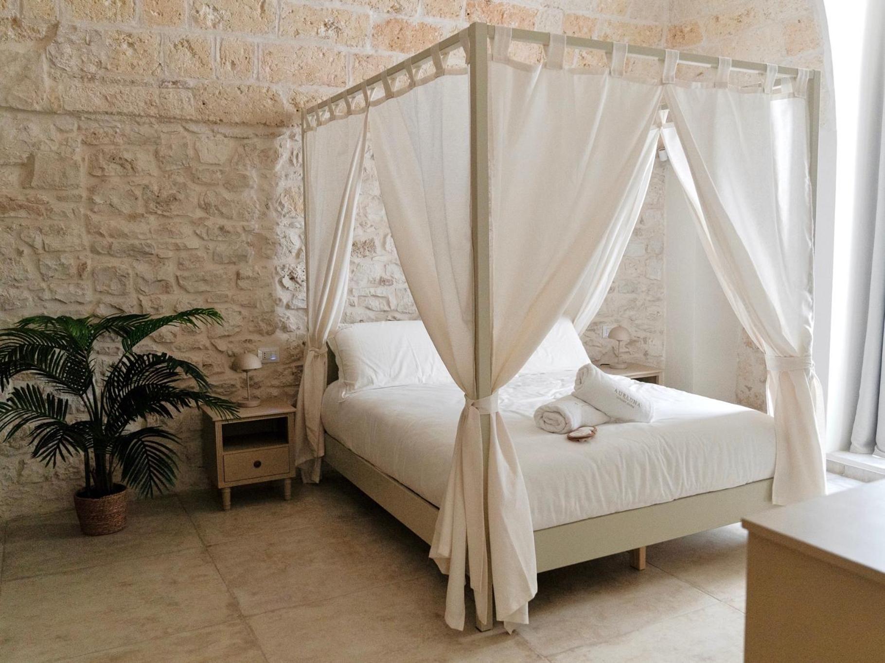 Aurluna Luxury Suites Bari Eksteriør billede